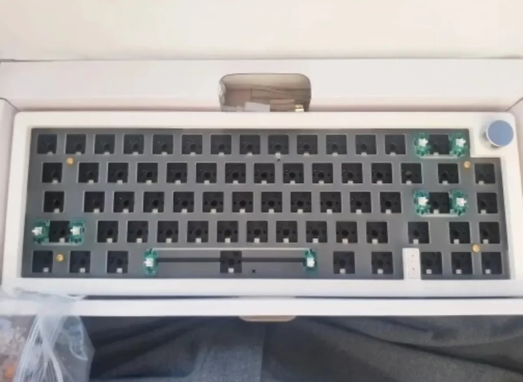 gmk67 개봉